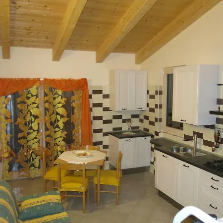 Apartament Woodhouse Introdacqua